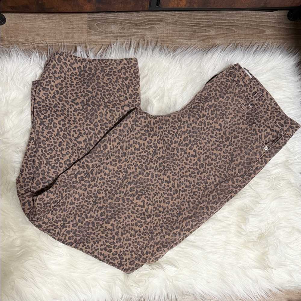 Leopard Print Wide Leg Pants